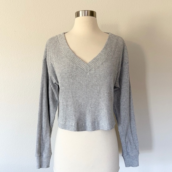 ALO Yoga Muse Ribbed Cropped Pullover Gray S - Picture 2 of 6